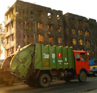 'Garbage' of traffic rules | वाहतुकीच्या नियमांचा ‘कचरा’