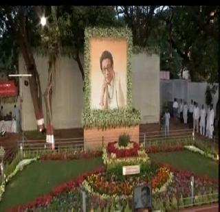 Instructions for keeping Shivaji Park ready for Balasaheb's memorial | बाळासाहेबांच्या स्मृतिदिनानिमित्त शिवाजी पार्क सज्ज ठेवण्याचे निर्देश