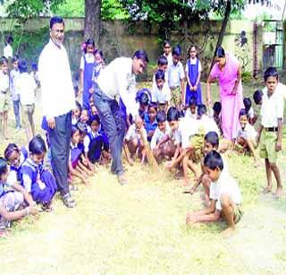 Students of Mola knew the importance of cleanliness | मोळा येथील विद्यार्थ्यांनी जाणले स्वच्छतेचे महत्त्व