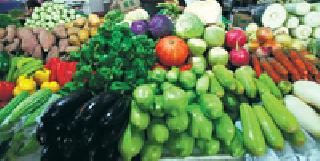 Vegetable prices slid | भाज्यांच्या किमती घसरल्या