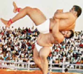 Yavatmal pratiy kata kustarera Virat dangal | यवतमाळात इनामी काटा कुस्त्यांची विराट दंगल Yavatmal pratiy kata kustarera Virat dangal | यवतमाळात इनामी काटा कुस्त्यांची विराट दंगल