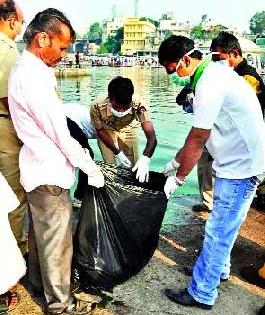 ... to get rid of all the garbage | ...सब मिल के कचरा उठाना ... to get rid of all the garbage | ...सब मिल के कचरा उठाना