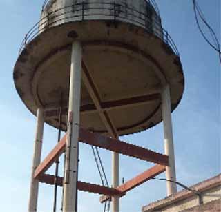 Villagers filled the public with a water tank | लोकवर्गणीतून भरली ग्रामस्थांनी पाणीपट्टी Villagers filled the public with a water tank | लोकवर्गणीतून भरली ग्रामस्थांनी पाणीपट्टी