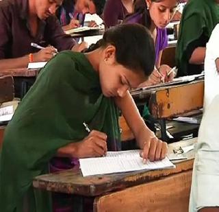 Education Status | विद्यार्थी उचांवणार शिक्षणाचा दर्जा Education Status | विद्यार्थी उचांवणार शिक्षणाचा दर्जा