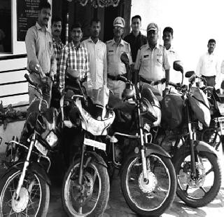 Theft motorcycle seized | चोरीच्या मोटारसायकली जप्त