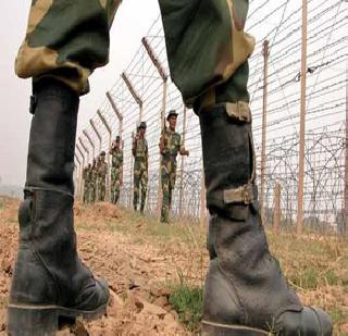 A campaign against militants in Arnia army | लष्कराची अर्नियामध्ये अतिरेक्यांविरुद्ध मोहीम A campaign against militants in Arnia army | लष्कराची अर्नियामध्ये अतिरेक्यांविरुद्ध मोहीम