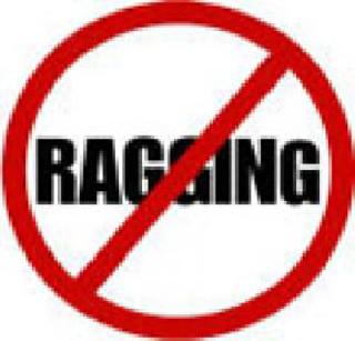 10 rugging cases in four years | चार वर्षांत रॅगिंगच्या १0 तक्रारी 10 rugging cases in four years | चार वर्षांत रॅगिंगच्या १0 तक्रारी