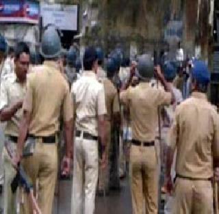 There is no action against the police | पोलीस असूनही कारवाई नाही