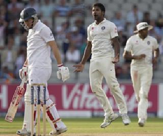 CA 241 in the bowling department | सीए एकादश २४३ धावांत गारद CA 241 in the bowling department | सीए एकादश २४३ धावांत गारद