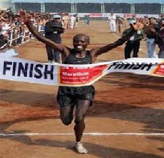Kenyan runners dominate Pune Marathon | पुणे मॅरेथॉनवर केनियाच्या धावपटूंचे वर्चस्व Kenyan runners dominate Pune Marathon | पुणे मॅरेथॉनवर केनियाच्या धावपटूंचे वर्चस्व