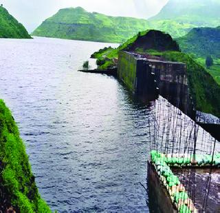 धरणाचे पाणी पडूनच! - Marathi News | Water from the dam! | Latest navi-mumbai News at Lokmat.com