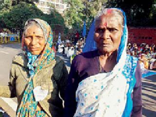 Even in old age, hard work | म्हातारपणातही काबाडकष्टच