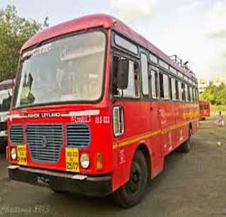 Khayal Gawan started the bus service after ten years | खल्याळ गव्हाण येथे दहा वर्षानंतर बससेवा सुरु Khayal Gawan started the bus service after ten years | खल्याळ गव्हाण येथे दहा वर्षानंतर बससेवा सुरु
