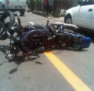 Seven injured in a motorcycle accident | मोटरसायकल अपघातात तलासरीत सात जखमी Seven injured in a motorcycle accident | मोटरसायकल अपघातात तलासरीत सात जखमी