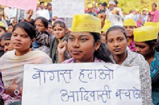 Show the path of development through education | शिक्षणाच्या माध्यमातून विकासाचा मार्ग दाखवावा Show the path of development through education | शिक्षणाच्या माध्यमातून विकासाचा मार्ग दाखवावा