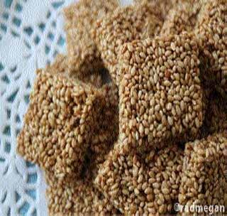 This year the sweetness of the sesame seeds will be reduced! | यंदा तिळाचा गोडवा कमी होणार! This year the sweetness of the sesame seeds will be reduced! | यंदा तिळाचा गोडवा कमी होणार!