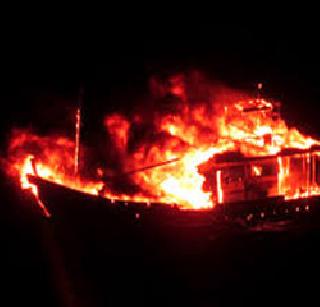 Congress question mark on Pak boat, BJP angry | पाक बोटीवर काँग्रेसचे प्रश्नचिन्ह, भाजपा संतापली