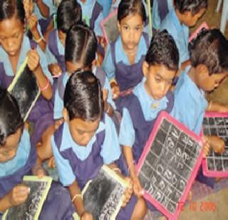 Government sponsored new experiment of primary education! | प्राथमिक शिक्षणाचा शासन पुरस्कृत नवा प्रयोग !