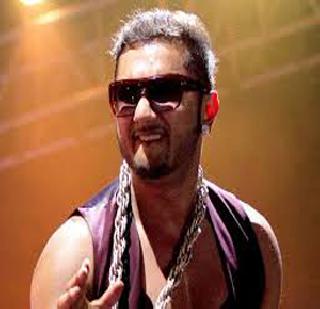 Honey Singh's command to be present in the police station | हनीसिंगला पोलीस ठाण्यात हजर होण्याचे आदेश