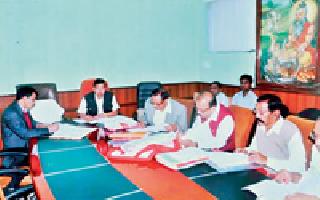 LBT notices to 1284 traders | १२८४ व्यापाऱ्यांना एलबीटी नोटीस LBT notices to 1284 traders | १२८४ व्यापाऱ्यांना एलबीटी नोटीस