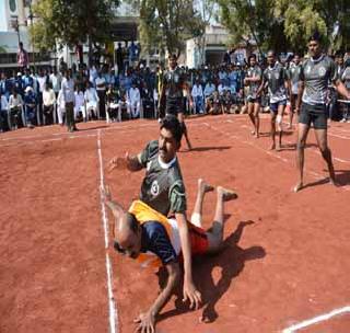 Akola and Yavatmal team's strong performance in regional sports | विभागीय क्रीडास्पर्धेत अकोला व यवतमाळ संघाचे दमदार प्रदर्शन Akola and Yavatmal team's strong performance in regional sports | विभागीय क्रीडास्पर्धेत अकोला व यवतमाळ संघाचे दमदार प्रदर्शन