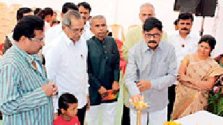 Literature and literature do not have caste and religion | साहित्य आणि साहित्यिकाला जात-धर्म नसतो Literature and literature do not have caste and religion | साहित्य आणि साहित्यिकाला जात-धर्म नसतो