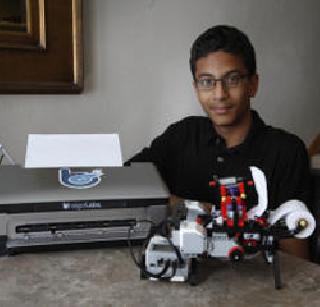 Retailer Braille printer created by Sharmhim of 13 years | १३ वर्षाच्या शुभमने तयार केला स्वस्तातला ब्रेल प्रिंटर
