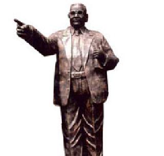 Babasaheb Ambedkar statue to be raised in Japan | जपानमध्ये उभारणार बाबासाहेब आंबेडकरांचा पुतळा Babasaheb Ambedkar statue to be raised in Japan | जपानमध्ये उभारणार बाबासाहेब आंबेडकरांचा पुतळा