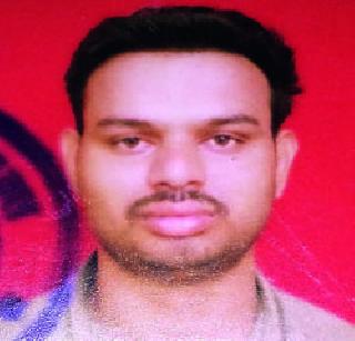 The responsibility of being the head of the cleaning worker | सफाई कामगाराची जिद्द मुख्याधिकारी होण्याची The responsibility of being the head of the cleaning worker | सफाई कामगाराची जिद्द मुख्याधिकारी होण्याची