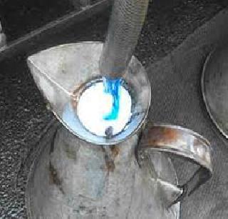Cut into liter of kerosene | लिटरनी रॉकेलच्या कोट्यात कपात Cut into liter of kerosene | लिटरनी रॉकेलच्या कोट्यात कपात