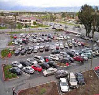 Parking intensive problem? | पार्किंगची गहन समस्या सुटणार? Parking intensive problem? | पार्किंगची गहन समस्या सुटणार?