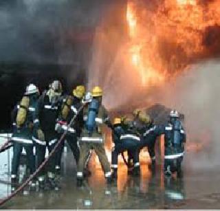 The fire was due to the collapse? | गर्दुल्ल्यांमुळे लागली आग ? The fire was due to the collapse? | गर्दुल्ल्यांमुळे लागली आग ?
