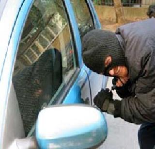 Intergovernmental gang gang members | कारचोरांची आंतरराज्यीय टोळी गजाआड Intergovernmental gang gang members | कारचोरांची आंतरराज्यीय टोळी गजाआड