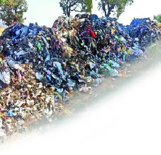 Pune garbage on tribals | पुण्याचा कचरा आदिवासींच्या मुळावर