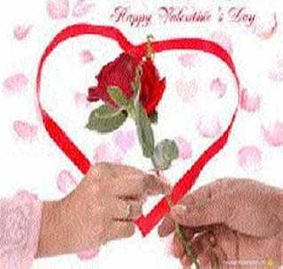 Youth's ready for 'Valentine's Day' | ‘व्हॅलेंटाईन डे’साठी तरुणाई सज्ज Youth's ready for 'Valentine's Day' | ‘व्हॅलेंटाईन डे’साठी तरुणाई सज्ज