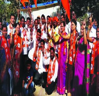 Bhagwat domination of Panchayat Samitis | पंचायत समित्यांवर भगव्याचे वर्चस्व Bhagwat domination of Panchayat Samitis | पंचायत समित्यांवर भगव्याचे वर्चस्व