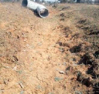 नवेगावबांधचे पाणी बाराभाटीला पोहोचतच नाही