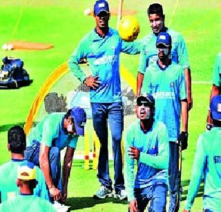 Expecting Lanka to win | लंकेला सूर गवसण्याची अपेक्षा Expecting Lanka to win | लंकेला सूर गवसण्याची अपेक्षा