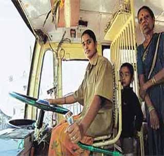 Recruitment of female drivers; But the driver does not have the license | महिला चालकांची पद भरती; मात्र चालक परवानेच नाहीत Recruitment of female drivers; But the driver does not have the license | महिला चालकांची पद भरती; मात्र चालक परवानेच नाहीत