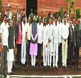 Dissatisfaction with the lawmakers, dew! | ‘दांडीबाज’ आमदारांमुळे लोकसभेचा अभ्यासवर्ग ओस!