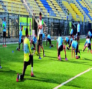 Mumbai's challenge to defending champion | गतविजेत्याला मुंबईचे आव्हान Mumbai's challenge to defending champion | गतविजेत्याला मुंबईचे आव्हान