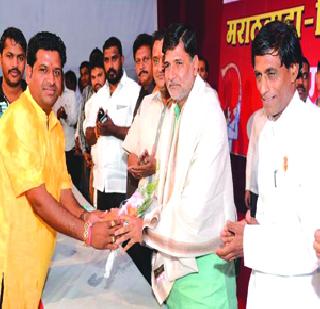 Marathwada-Vidarbha community united by Bharavalo-Mete | मराठवाडा-विदर्भ समाजाच्या एकजूटीने भारावलो- मेटे Marathwada-Vidarbha community united by Bharavalo-Mete | मराठवाडा-विदर्भ समाजाच्या एकजूटीने भारावलो- मेटे