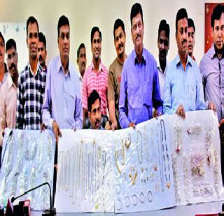 10 lakhs of murders and 10 homeless | हत्या अन् १० घरफोड्यांतून १० लाखांची कमाई 10 lakhs of murders and 10 homeless | हत्या अन् १० घरफोड्यांतून १० लाखांची कमाई