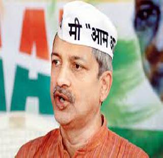 Aam Aadmi Party's Dhulewad | ‘आम आदमी पार्टी’ची धूळवड थांबेना Aam Aadmi Party's Dhulewad | ‘आम आदमी पार्टी’ची धूळवड थांबेना