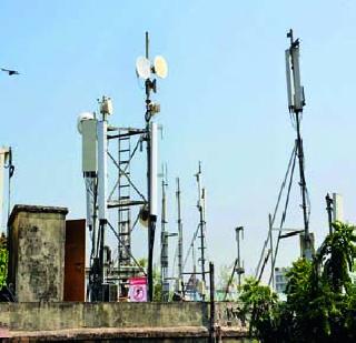 Four-G towers have the risk of Mumbai's lungs | फोर-जी टॉवर्सचा मुंबईच्या फुफ्फुसालाच धोका Four-G towers have the risk of Mumbai's lungs | फोर-जी टॉवर्सचा मुंबईच्या फुफ्फुसालाच धोका