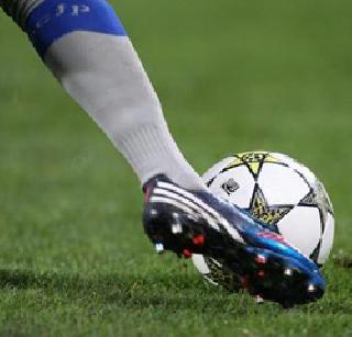 After the opposition of the cleric in West Bengal, the women's football match was canceled | पश्चिम बंगालमध्ये मौलवींच्या विरोधानंतर महिलांचा फुटबॉल सामना रद्द After the opposition of the cleric in West Bengal, the women's football match was canceled | पश्चिम बंगालमध्ये मौलवींच्या विरोधानंतर महिलांचा फुटबॉल सामना रद्द