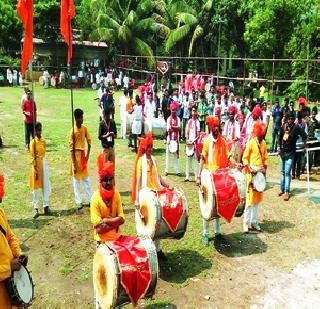 'Chusan' for chillies this year | गिरगावात यंदा मिरवणुकांची ‘ठसन’