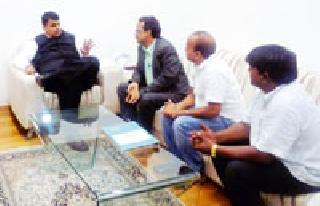 Funds will not let down for the development of the city | शहराच्या विकासाकरिता निधी कमी पडू देणार नाही Funds will not let down for the development of the city | शहराच्या विकासाकरिता निधी कमी पडू देणार नाही