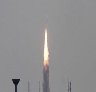 Successful launch of 'IRNSS-1D' satellite | ‘आयआरएनएसएस-१ डी’ उपग्रहाचे यशस्वी प्रक्षेपण