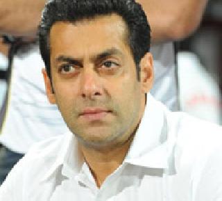 During the accident, I was driving a car - Salman's driver confessed | अपघातावेळी मीच गाडी चालवत होतो - सलमानच्या ड्रायव्हरची कबुली During the accident, I was driving a car - Salman's driver confessed | अपघातावेळी मीच गाडी चालवत होतो - सलमानच्या ड्रायव्हरची कबुली